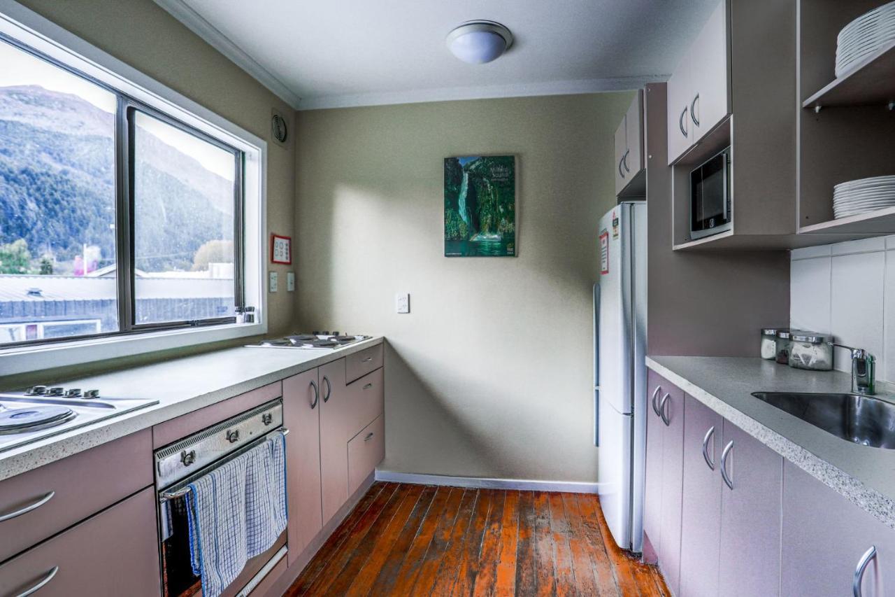 Aspen Lodge Backpackers Queenstown Exterior foto