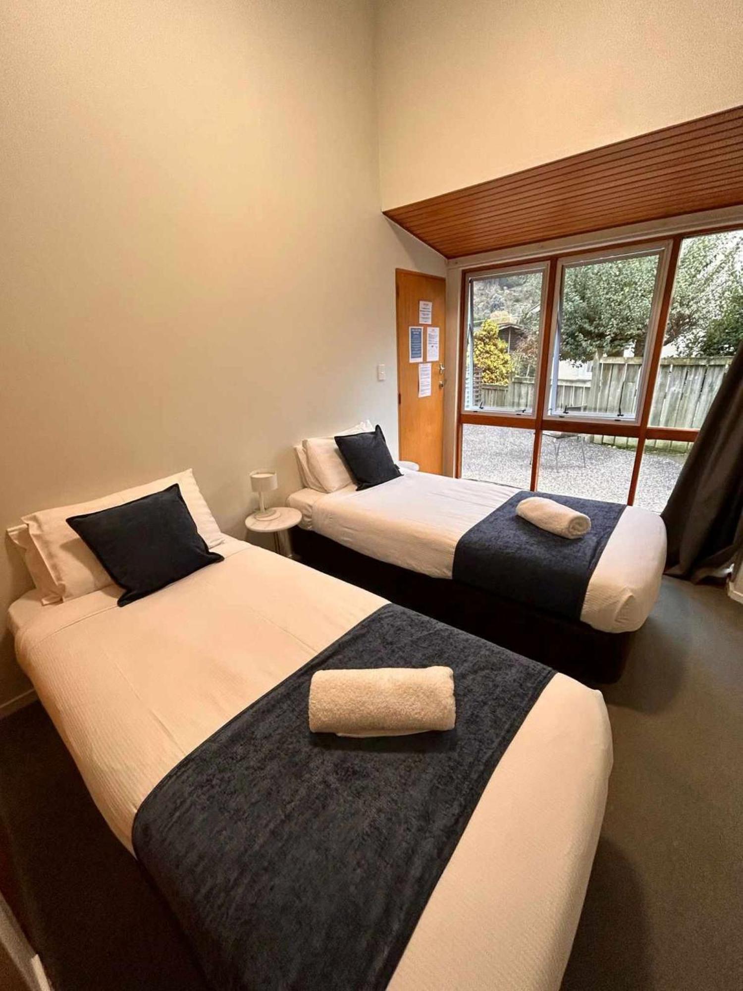 Aspen Lodge Backpackers Queenstown Exterior foto